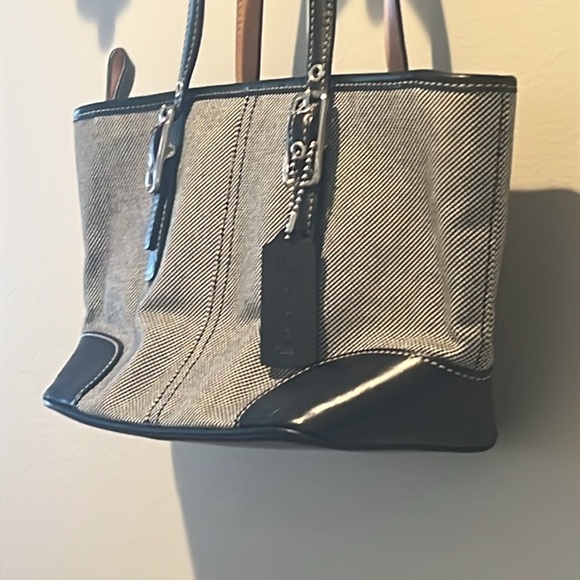 Coach Vintage Black & White Tweed Top Handle Satchel Tote Handbag #9557 - Picture 4 of 15